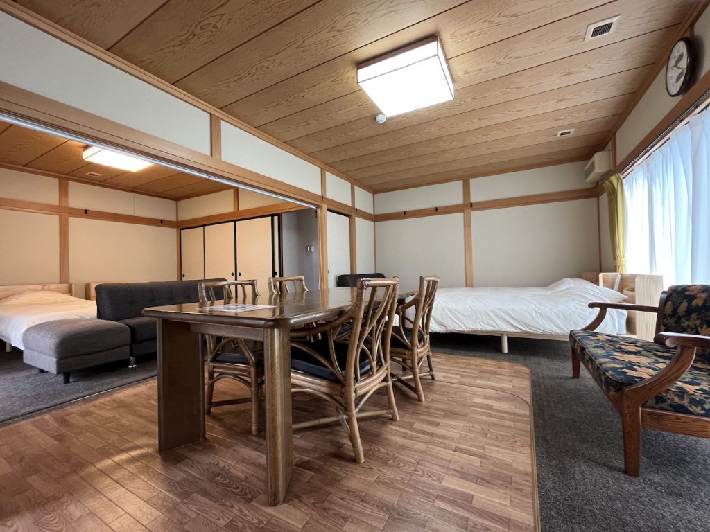 草津温泉 湯之風/Kusatsu onsen Yunokazeは最大6名様までご宿泊できる一棟貸切宿です。