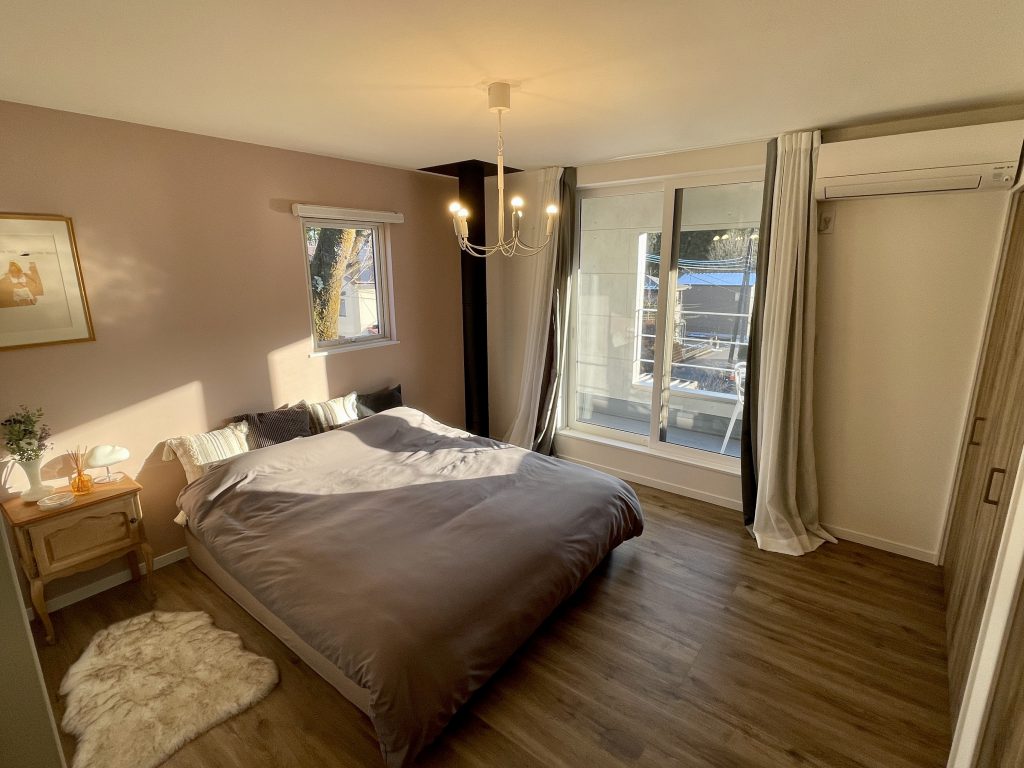 日光民泊運営サービスのNikkoRでは一棟貸切施設の民泊・Airbnb、Booking.comからの集客から清掃管理までワンストップで提供しています。